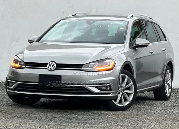 Volkswagen Golf Variant 2019 Gray - 1