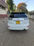 Toyota Harrier 240G 2012 White - 4