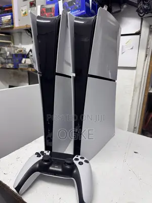 PS5 Slim Console Iliyotumika na Michezo Iliyosanikishwa Awali