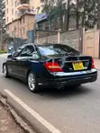 Mercedes-Benz C200 2012 Nyeusi - 3