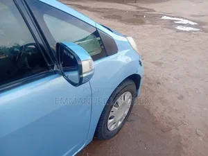 Honda Fit 5D Hatchback 2013 Blue