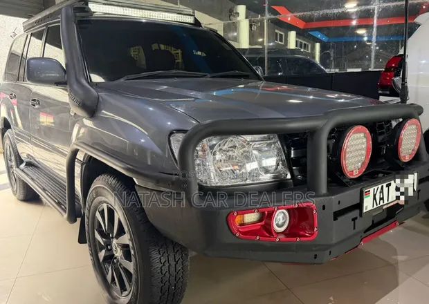 Toyota Land Cruiser LC 100 2002 Gray - 1