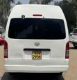 Toyota HiAce Commuter 2013 White - 3