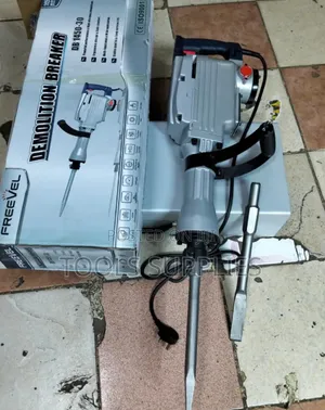 1450W Demolition Breaker