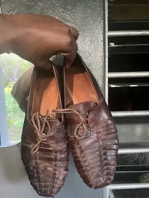 Calf-Grain Leather Casual Shoes - Brown