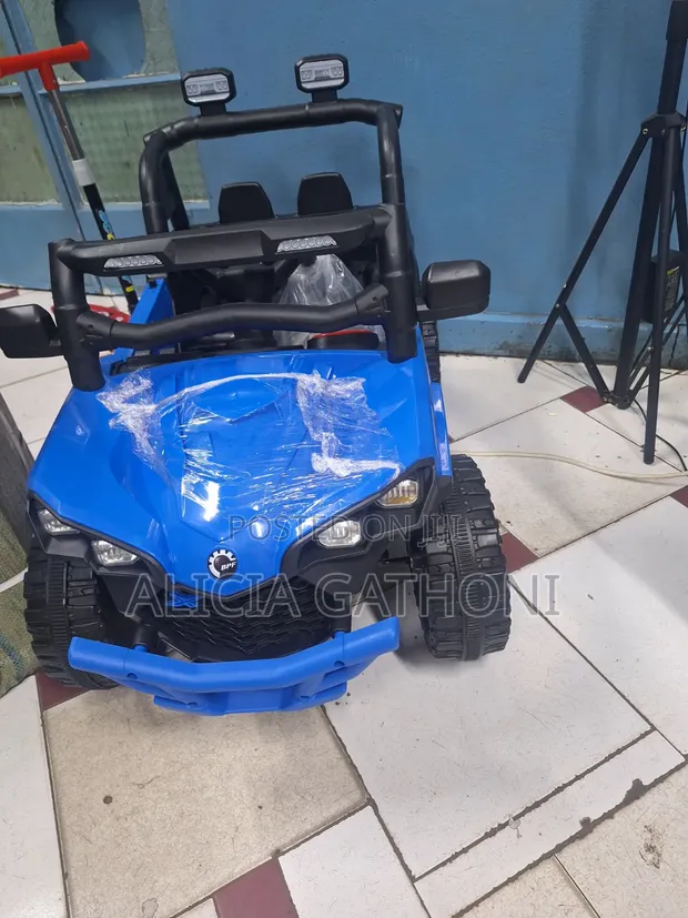 Kids Electric Car with Remote Control - 1