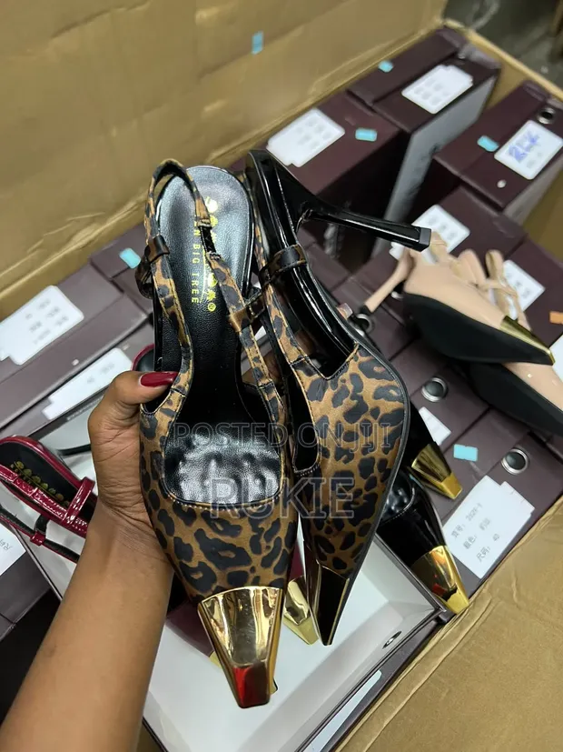 Bigtree Pointed Heel Shoes - 1