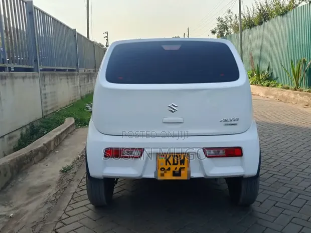 Suzuki Alto 2018 White - 1