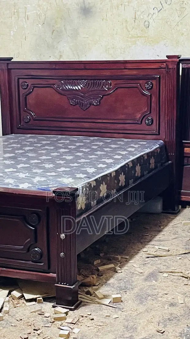 Classic Hardwood Queen Bed Frame - 1