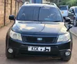 Subaru Forester 2010 Nyeusi - 3