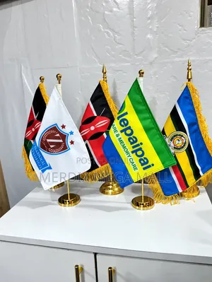 Custom Table Flags Printing Service