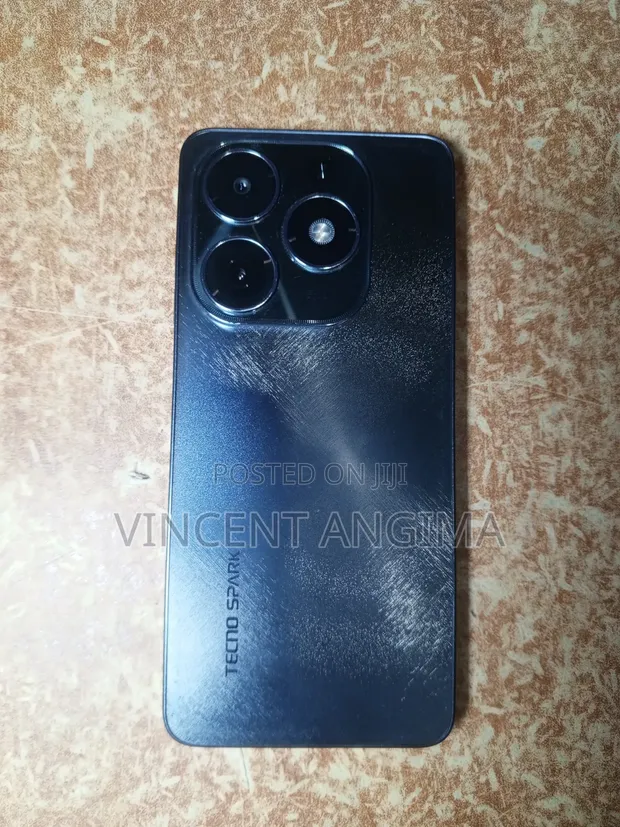 Tecno Spark 20 128GB Black - 1