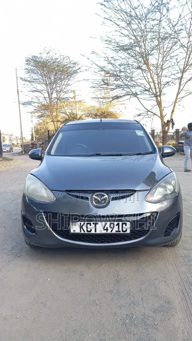 Mazda Demio 2010 Gray - 1