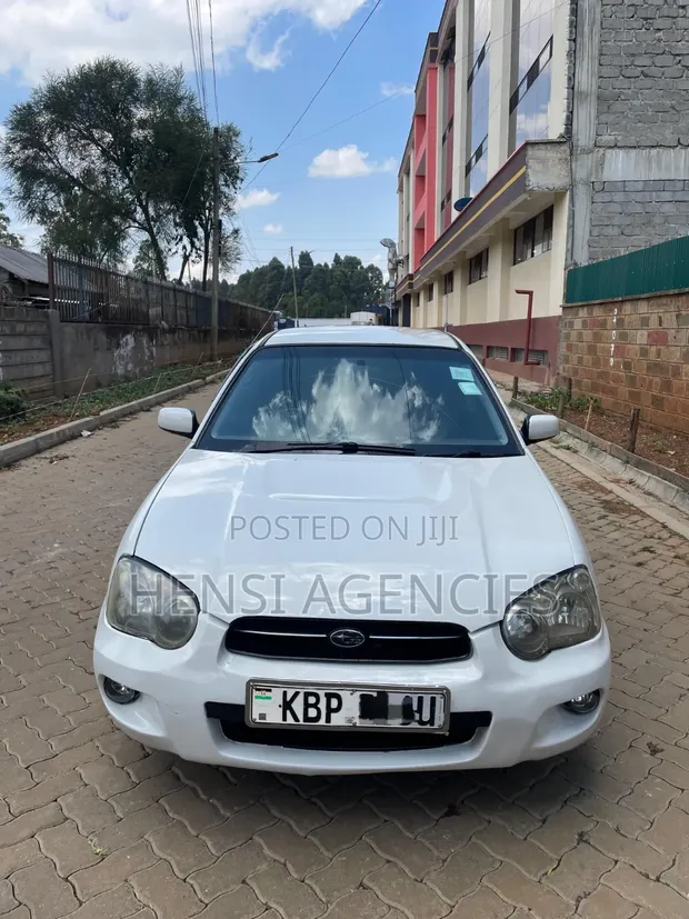 Subaru Impreza 2010 White - 1