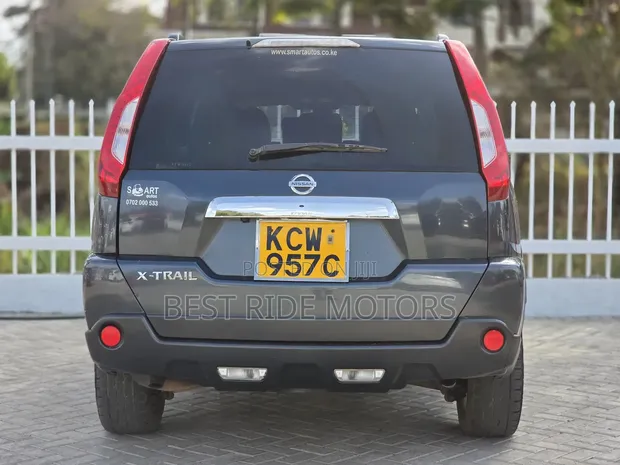 Nissan X-Trail 2.0 Petrol AWD 2013 Gray - 1