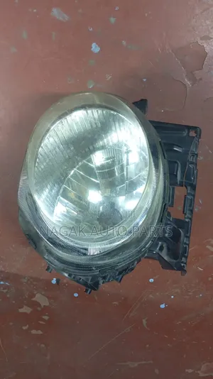 Nissan Juke Down Headlight (2012-2014) - Ex-Japan