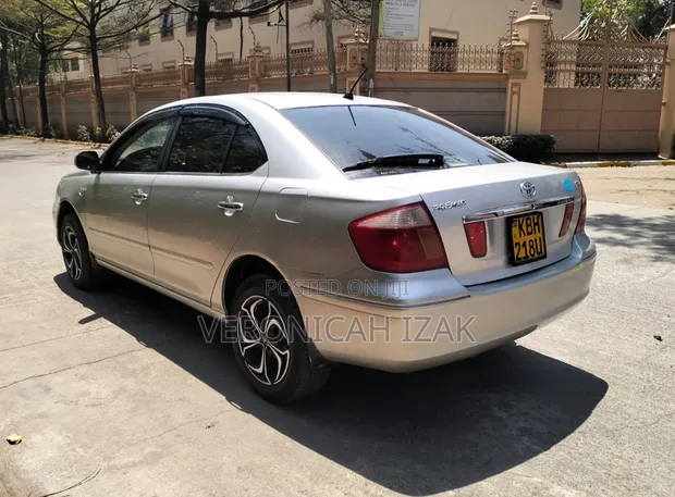 Toyota Premio 2004 Silver - 1