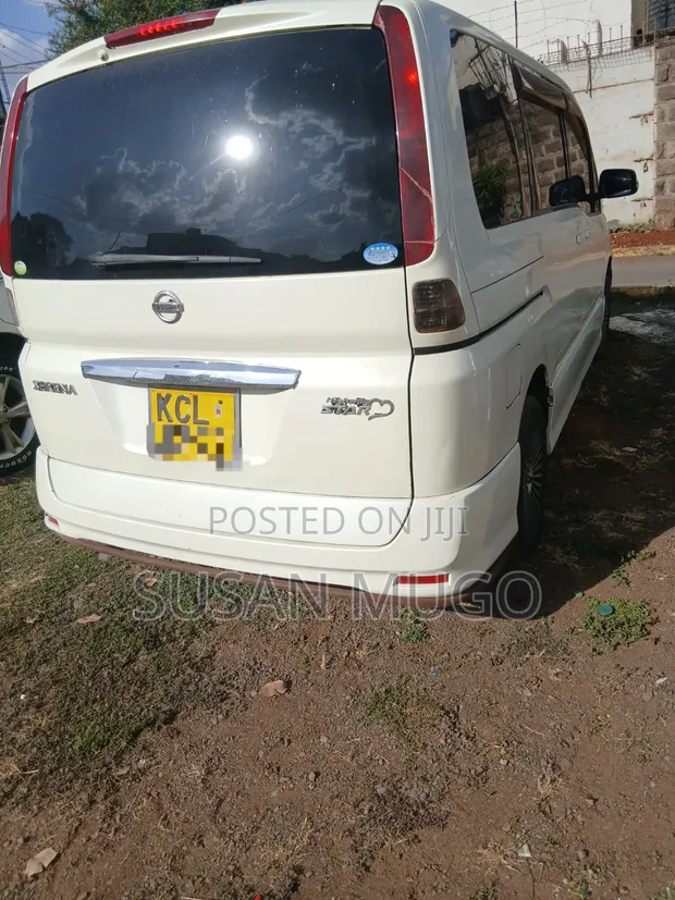 Nissan Serena 2007 - White - 1