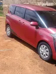 Toyota Sienta 1.5 FWD 2014 Maroon - 3
