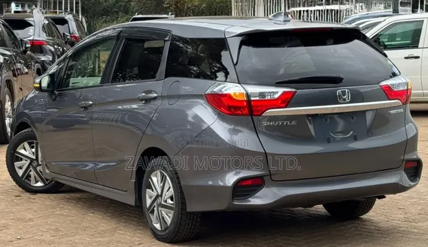 Honda Fit Shuttle 1.5 Hybrid 2WD 2019 Gray - 1