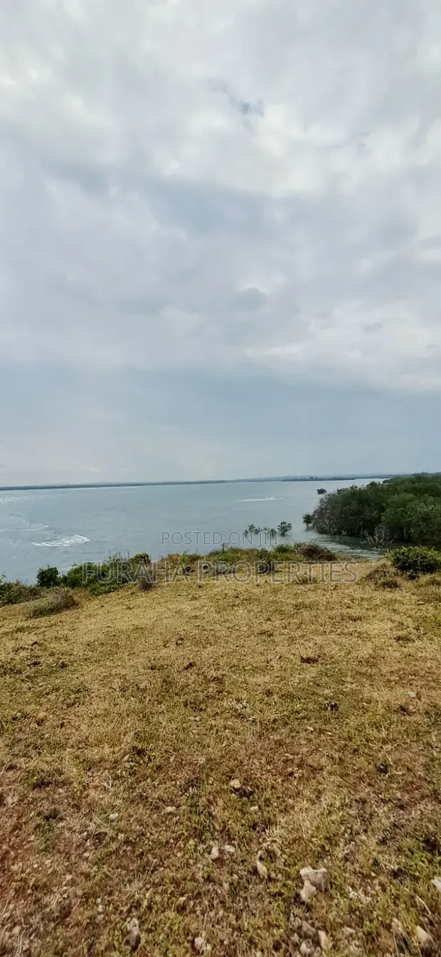 400 Acres Land for Sale, Funzi Island - 1