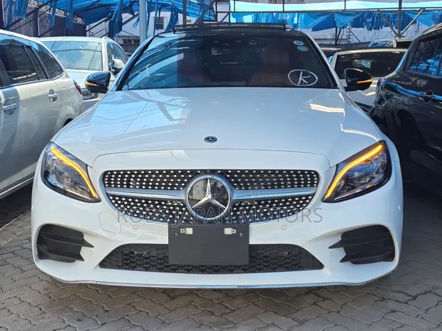 Mercedes-Benz C200 2020 White - 1