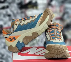 Under Armour Men's Trail Runner Hiker Boots