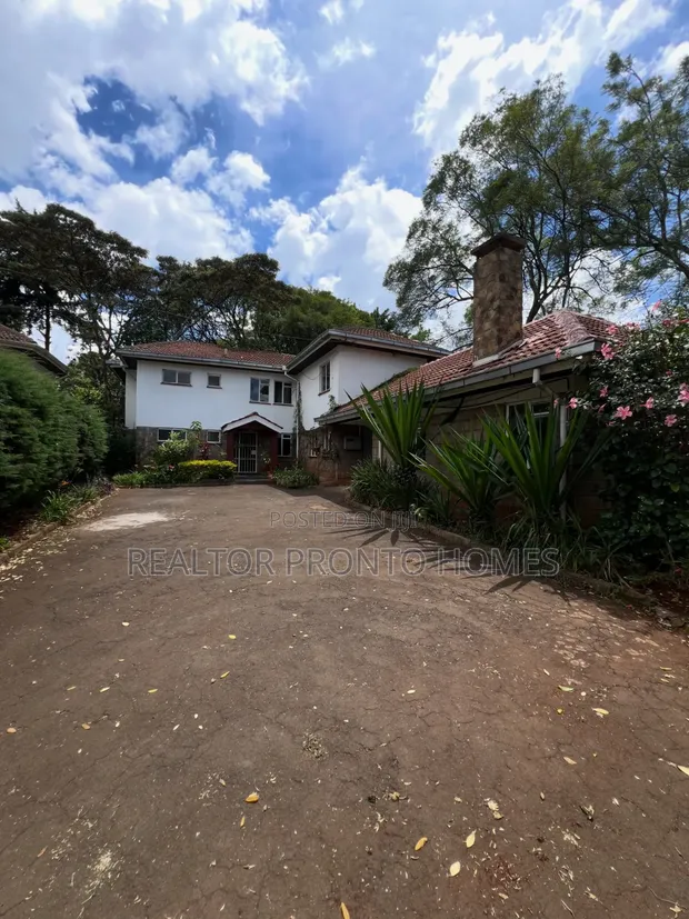 Bungalow ya Vyumba 4 na DSQ 2 Lavington, Muthangari kwa Kodi - 1