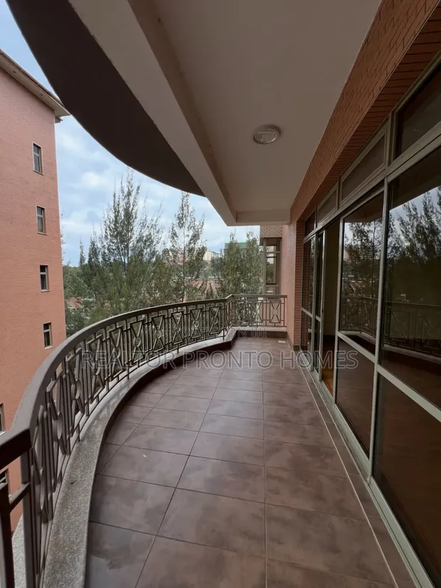 3-Bedroom Apartment with DSQ for Rent in Hurlingham, Near Yaya Center - 1