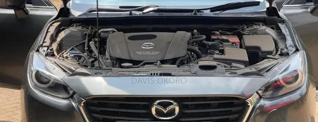 Mazda Axela 2018 Gray - 1