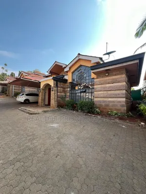 4-Bedroom Townhouse with DSQ in Lavington, Valley Arcade