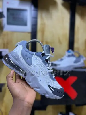 Nike Air Max 270 Cactus Jack Sneakers