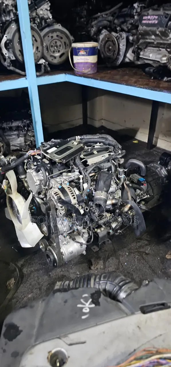 Mitsubishi Pajero 4M40 Complete Engine - 1