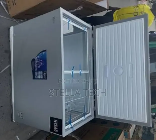 RCF 450-K-B Chest Freezer (380 Litres) - 1