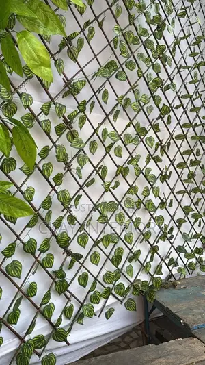 Artificial Green Privacy Fence with Leaves