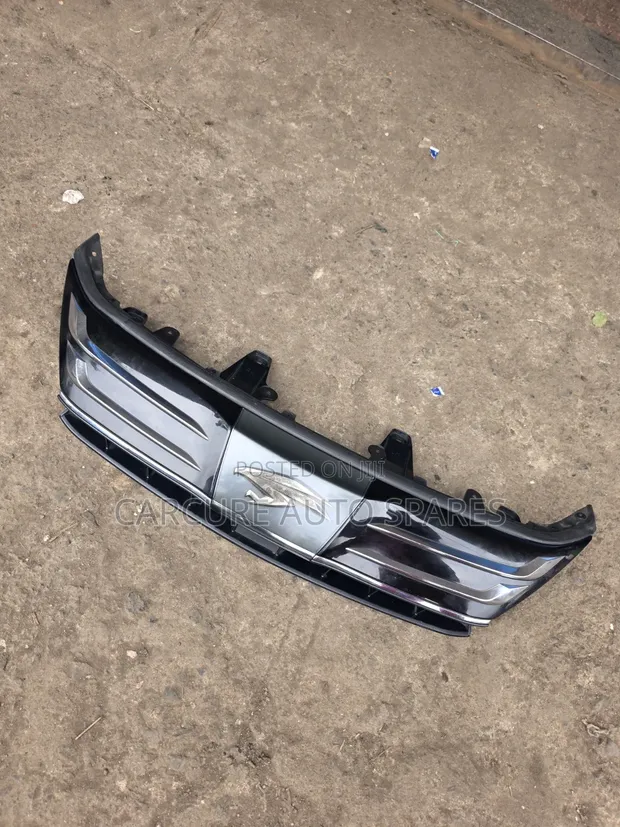 Toyota Harrier 2018 Grill with Radar Sensor and Camera - 1