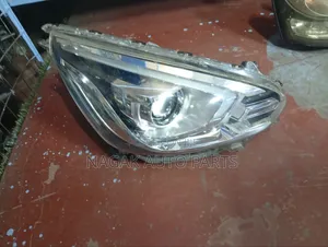 Mitsubishi Mirage 2015 Xenon Headlight
