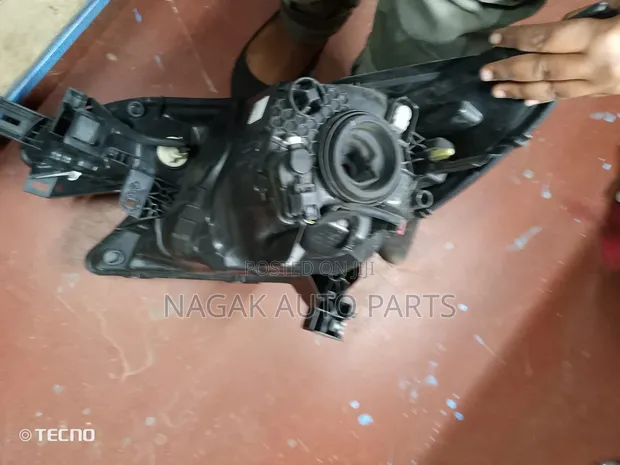 Nissan Note 2012 Headlight (Non-Xenon) - 1