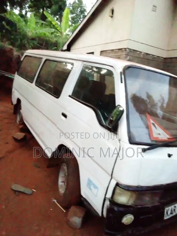 Nissan Caravan (Urvan) 2008 Diesel - 1