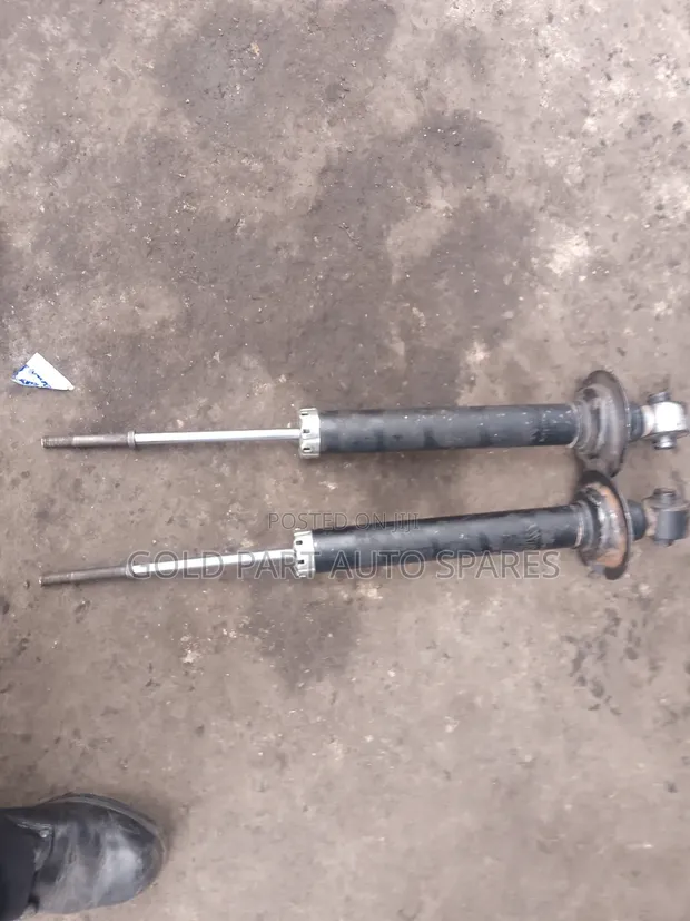 Ex Japan Toyota Mark X Rear Shock Absorbers - 1
