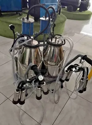 Double Barrel Milking Machine
