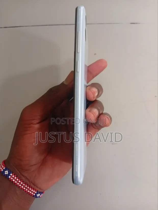 Samsung Galaxy A04e 32GB Nyeupe - 1