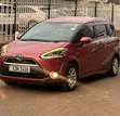 Toyota Sienta Hybrid 2017 Red - 2