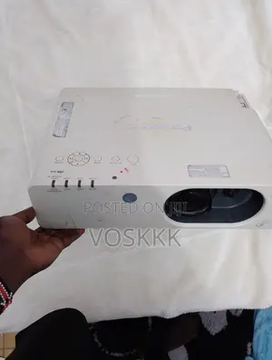 Panasonic PT-FX400 XGA LCD Projector