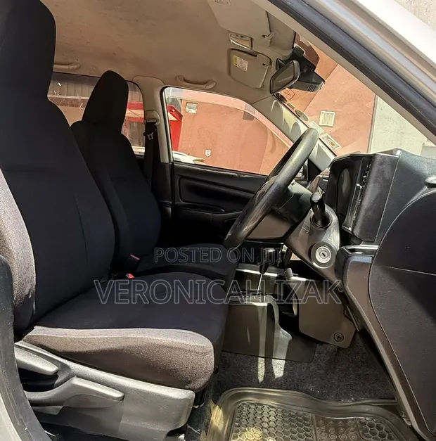Toyota Probox 2016 Silver - 1
