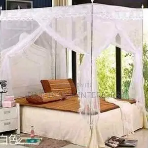 Modern Luxury 4-Stand Mosquito Net