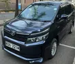 Toyota Voxy 2015 - 3