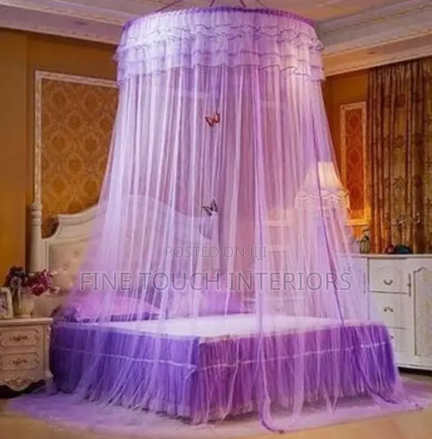 Premium Round Mosquito Net - Elegant Bed Protection - 1