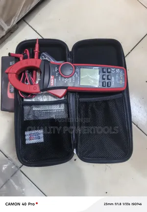 UNI-T 208B 1000A AC/DC Clamp Meter