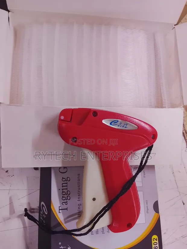 Quality Tagging Gun and Tag Pins - 1